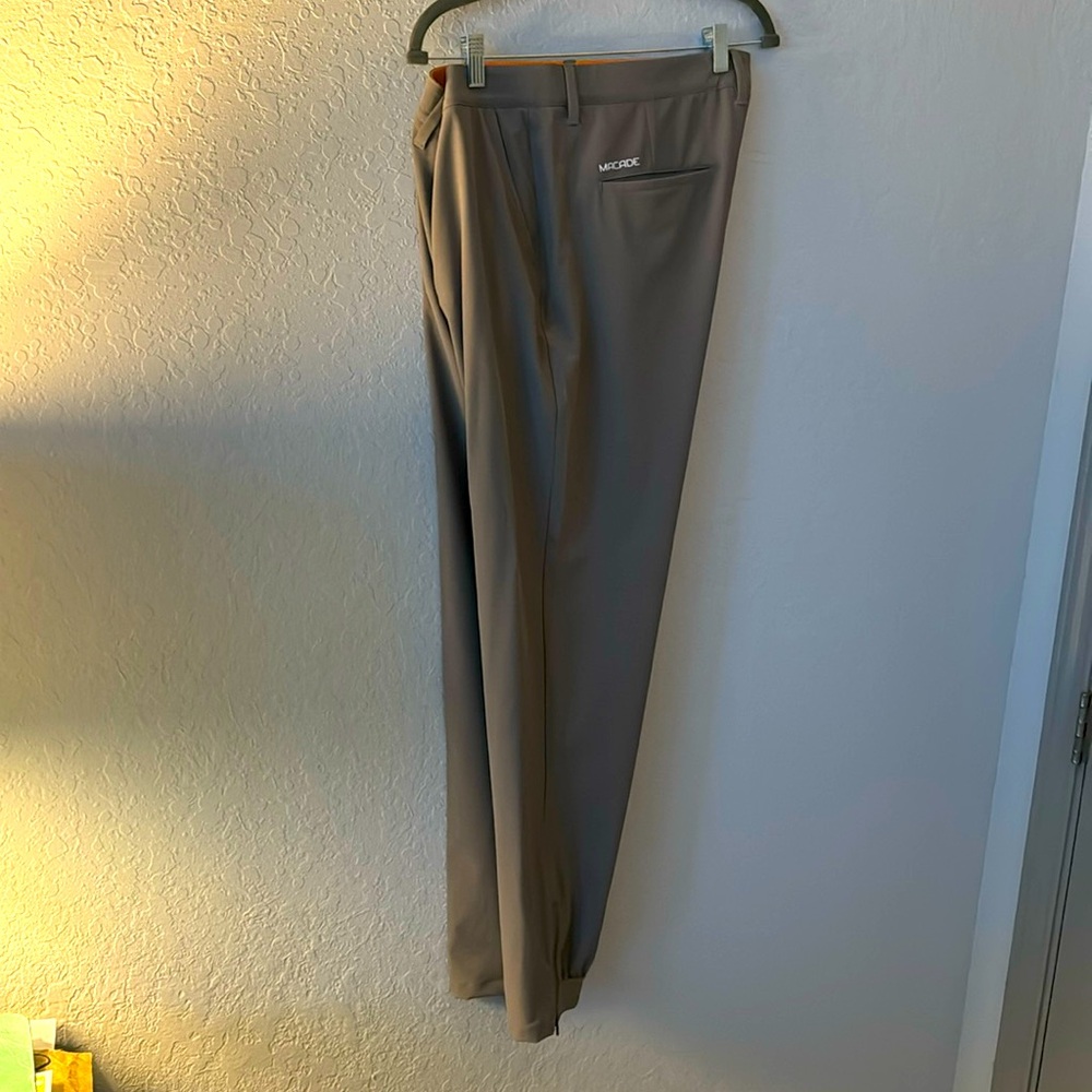 Macade 38R Golf pants.